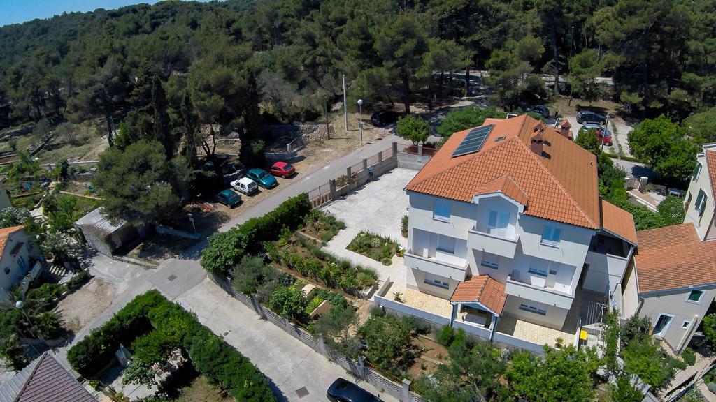 Apartmani Dorita Mali Lošinj Exterior foto