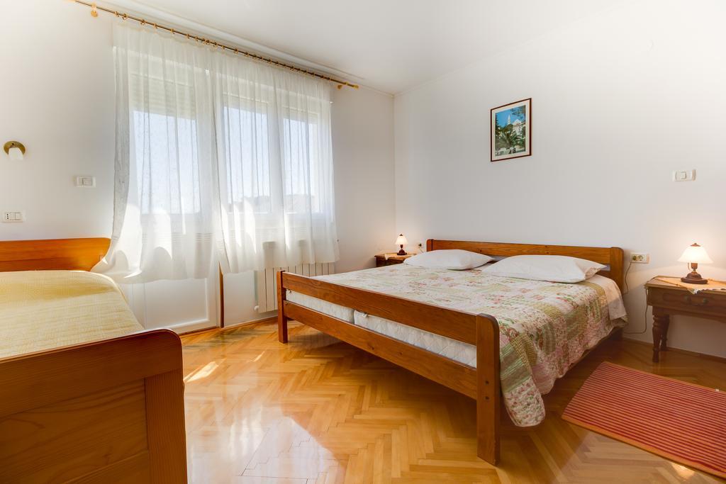 Apartmani Dorita Mali Lošinj Exterior foto