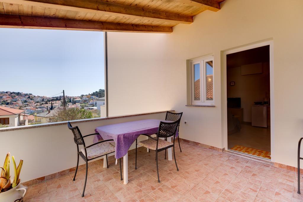 Apartmani Dorita Mali Lošinj Exterior foto